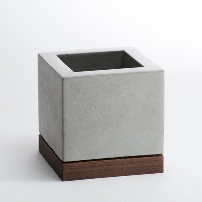 KOMOLAB Concrete and Wood Planter Front